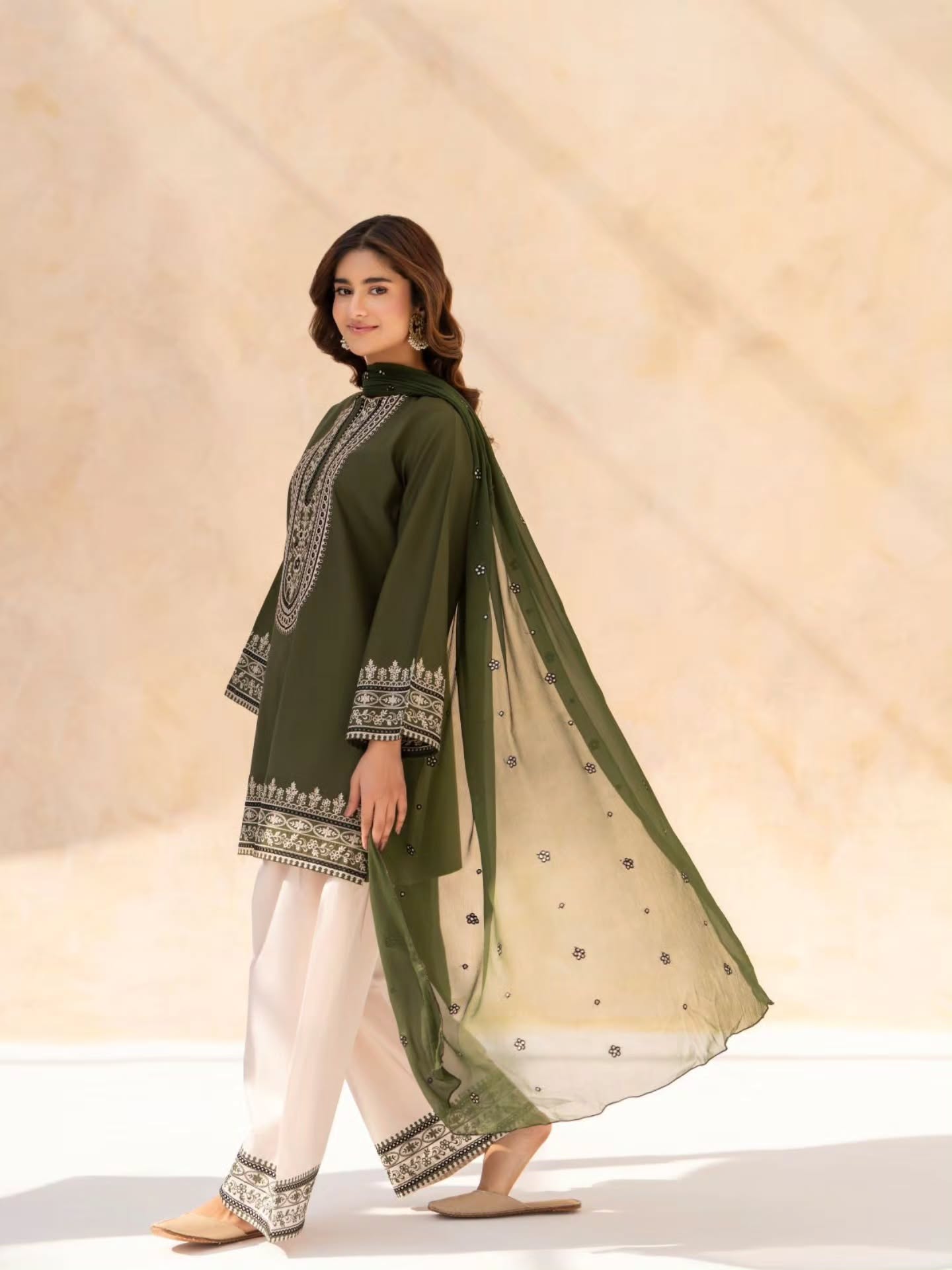 Zaitoon 3PC – Premium lwon Cotton Dress