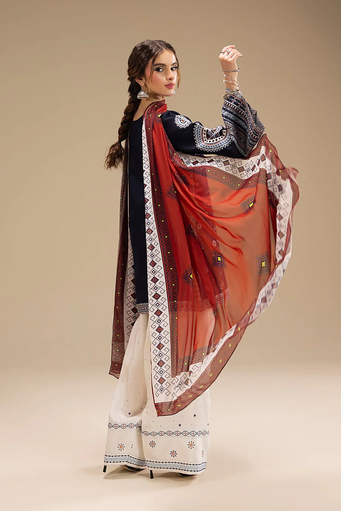 Maheen 3pc embriodery