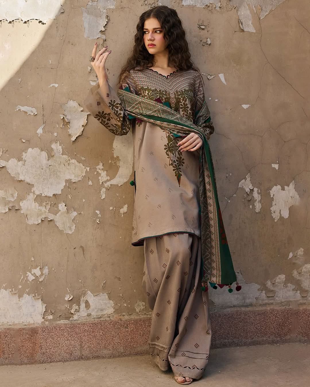 zoha Charizma Printed Stitched 3PCS    vol  #9