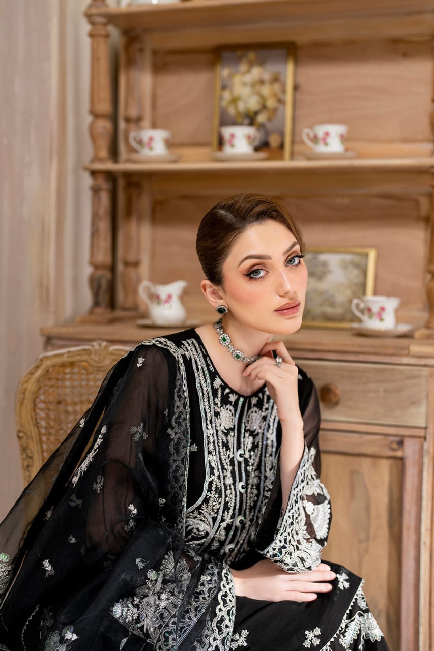 Midnight Elegance – 3PC Premium Chiffon