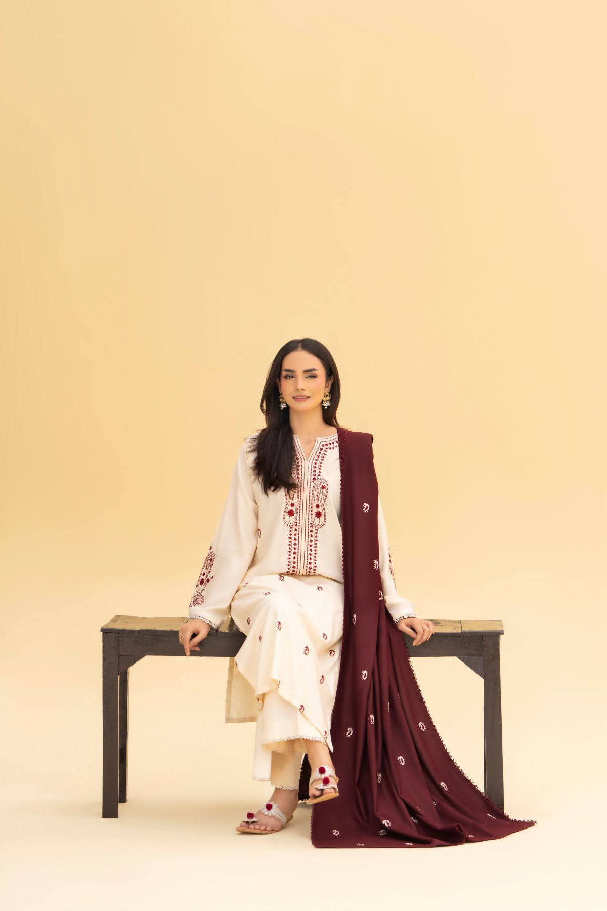 Maroon Elegance 3-piece