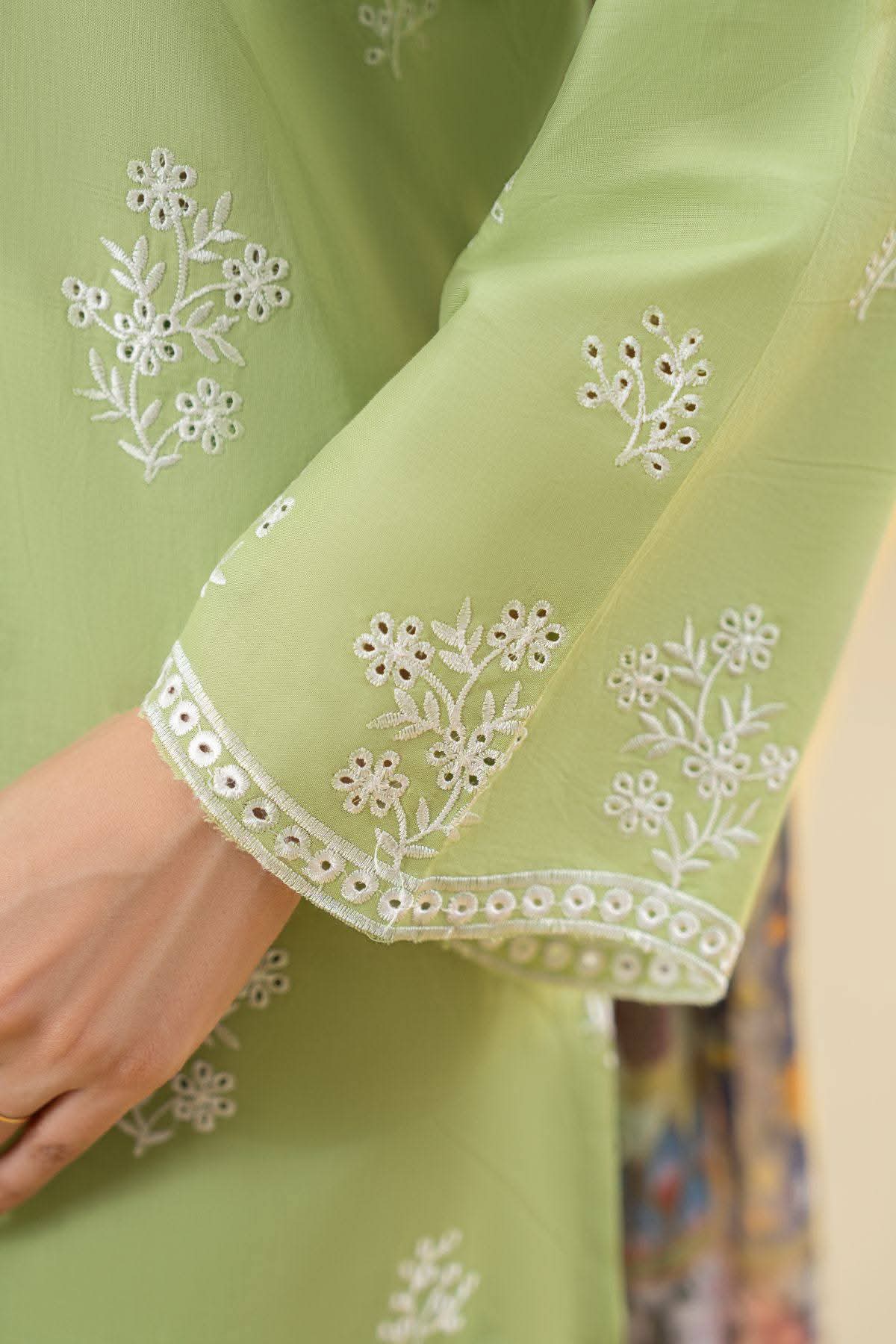 Pistachio Elegance 3pcs